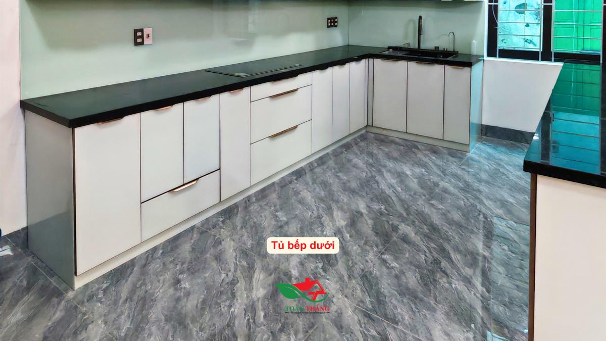 tủ bếp inox cánh kính