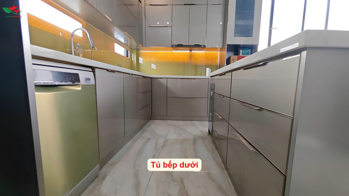 tủ bếp inox cánh kính chữ L