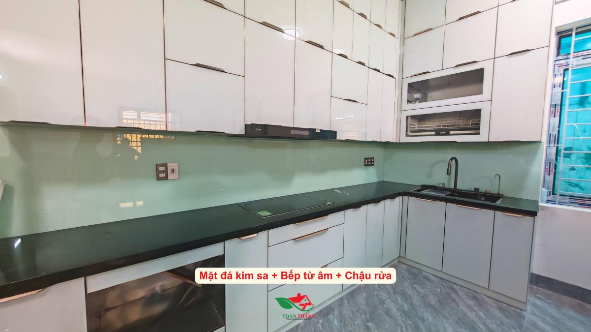 tủ bếp inox cánh kính