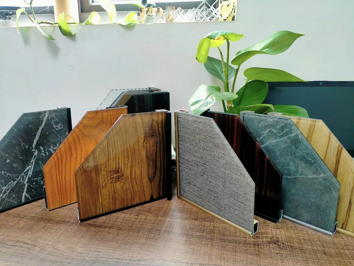 cánh kính tủ bêps