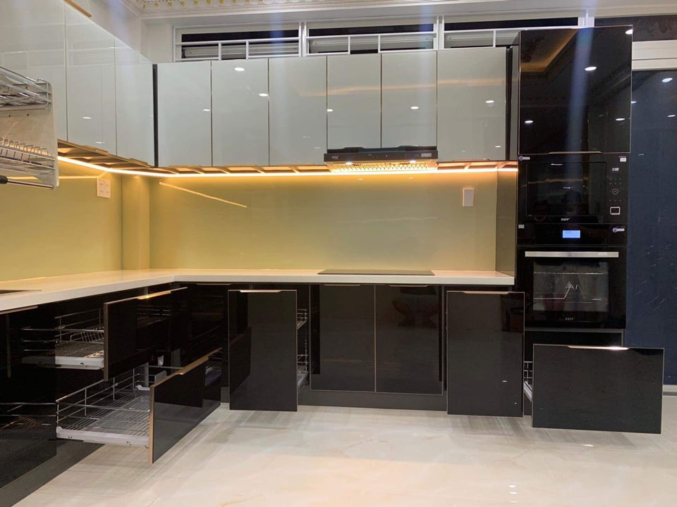 tủ bếp inox sơn tĩnh điện