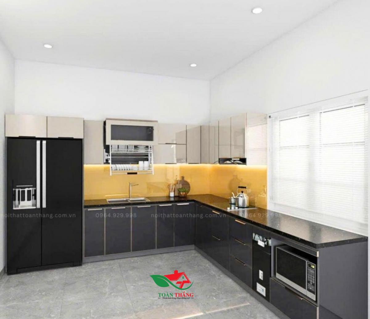 tủ bếp inox cánh kính