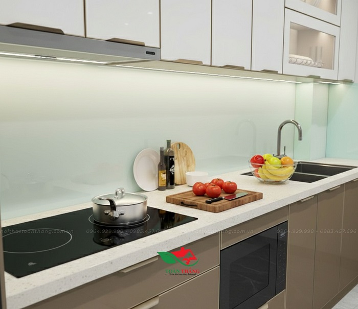 tủ bếp inox cánh kính