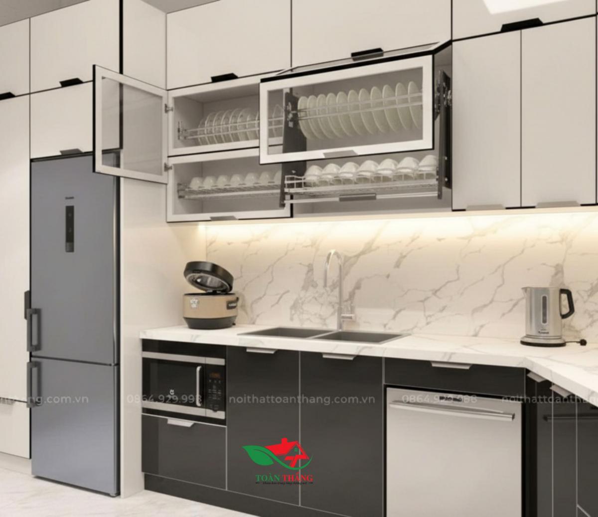 tủ bếp inox cánh kính