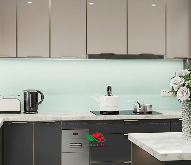 tủ bếp inox cánh kính