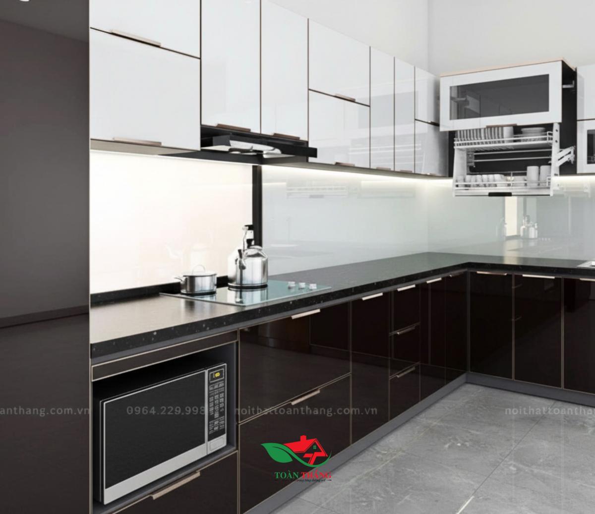 tủ bếp inox cánh kính