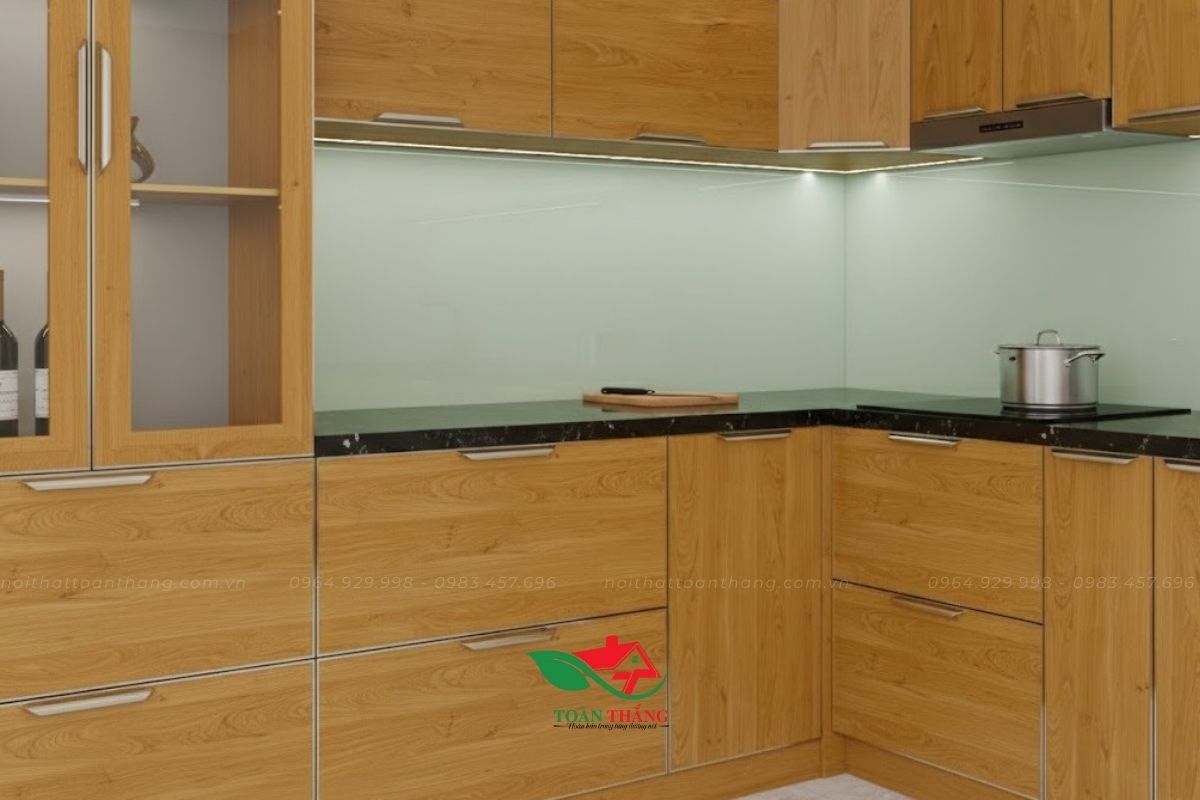 tủ bếp inox cánh kính