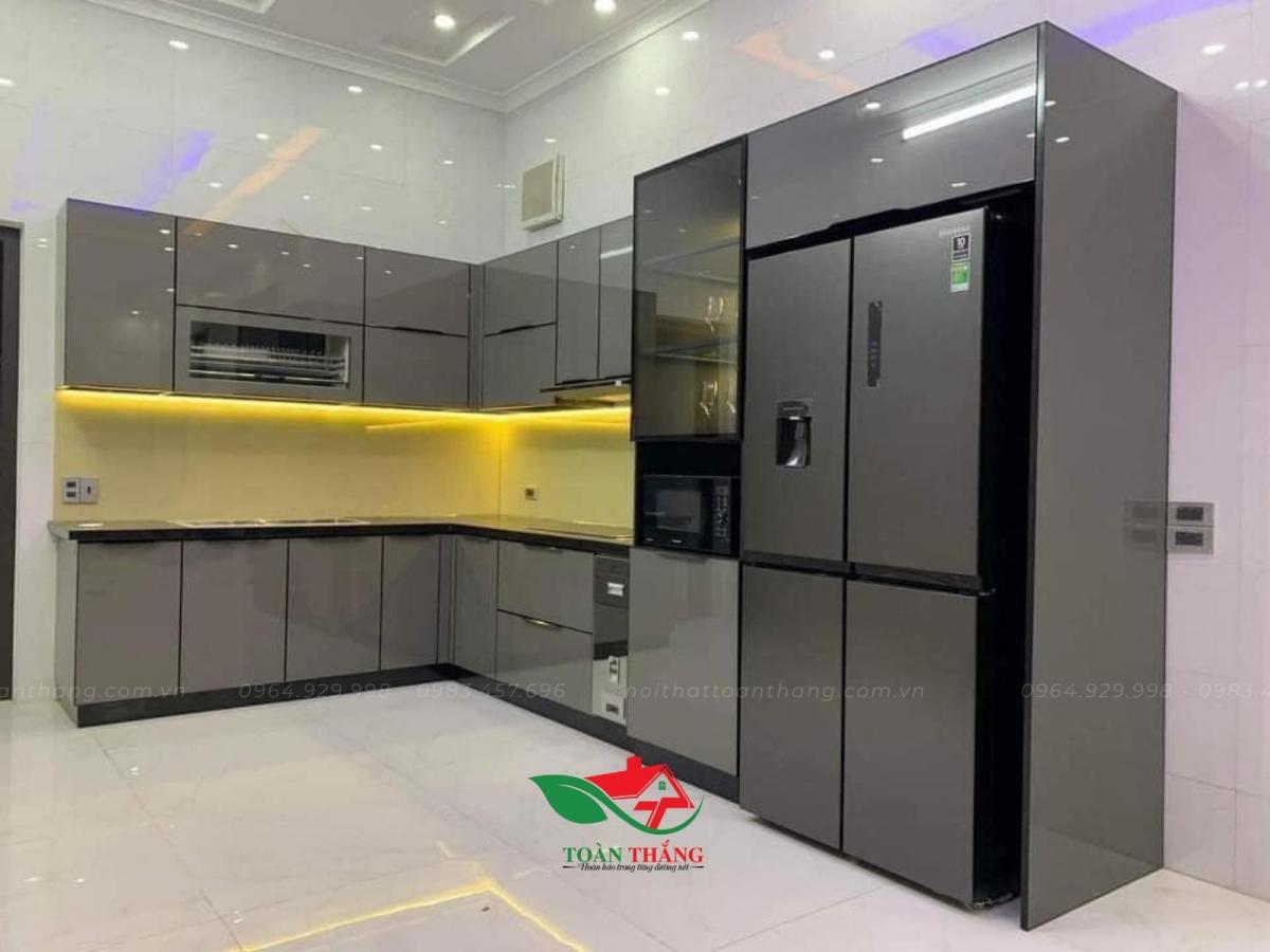 tủ bếp inox cánh nhựa