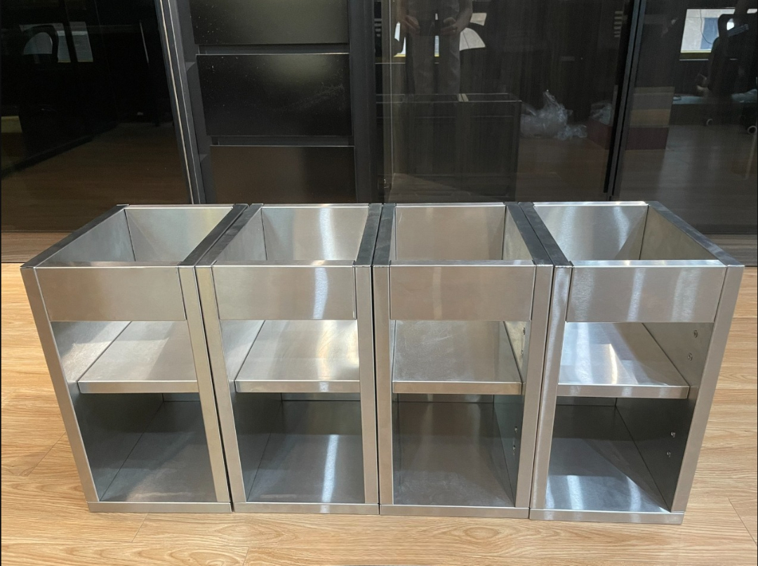 khung tủ bếp inox