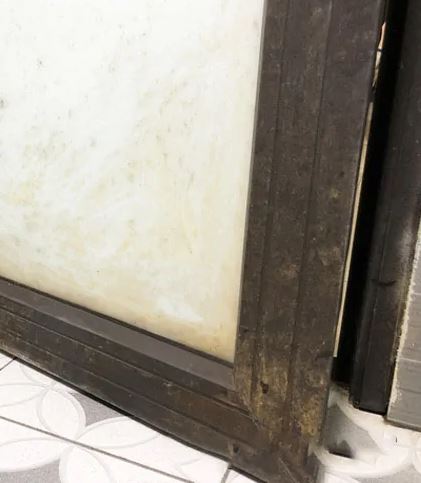 khung nhôm oxi hóa