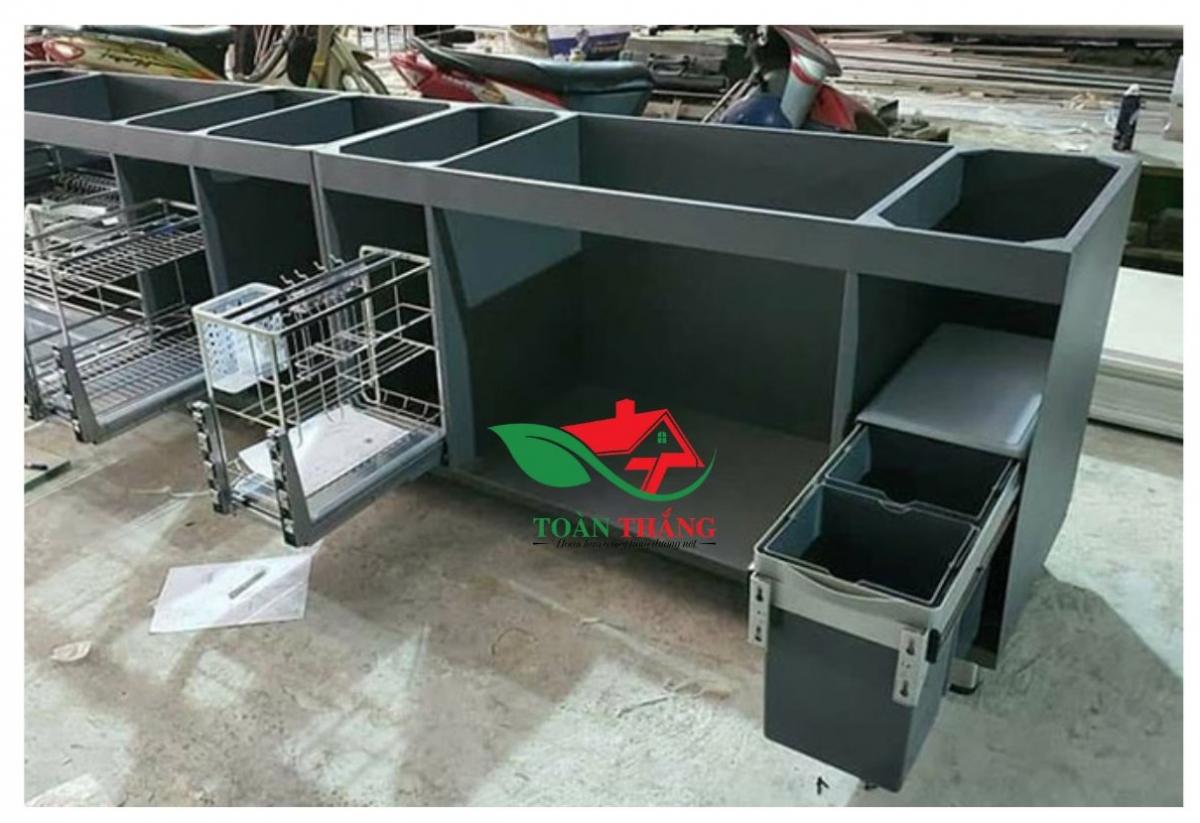 tủ bếp inox sơn tĩnh điện
