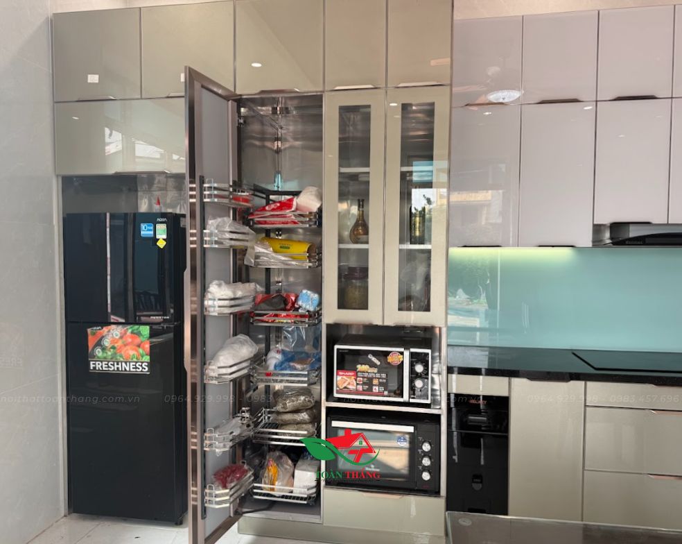 tủ bếp inox cánh kính