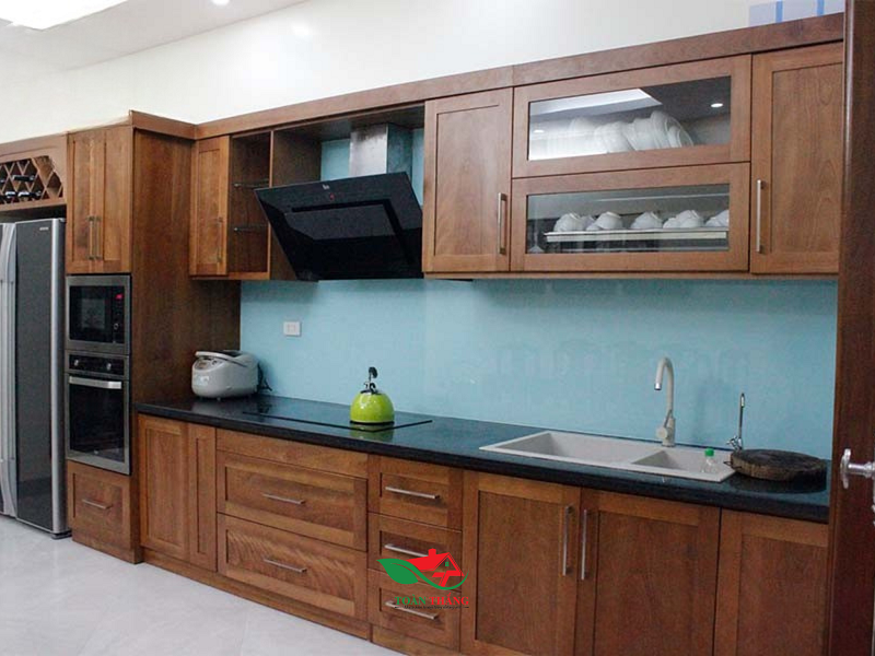 tủ bếp gỗ xoan đào 