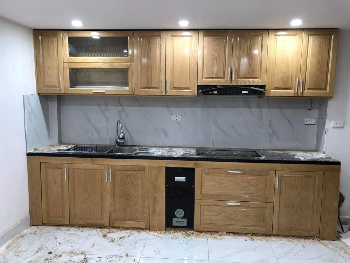 tủ bếp gỗ tự nhiên