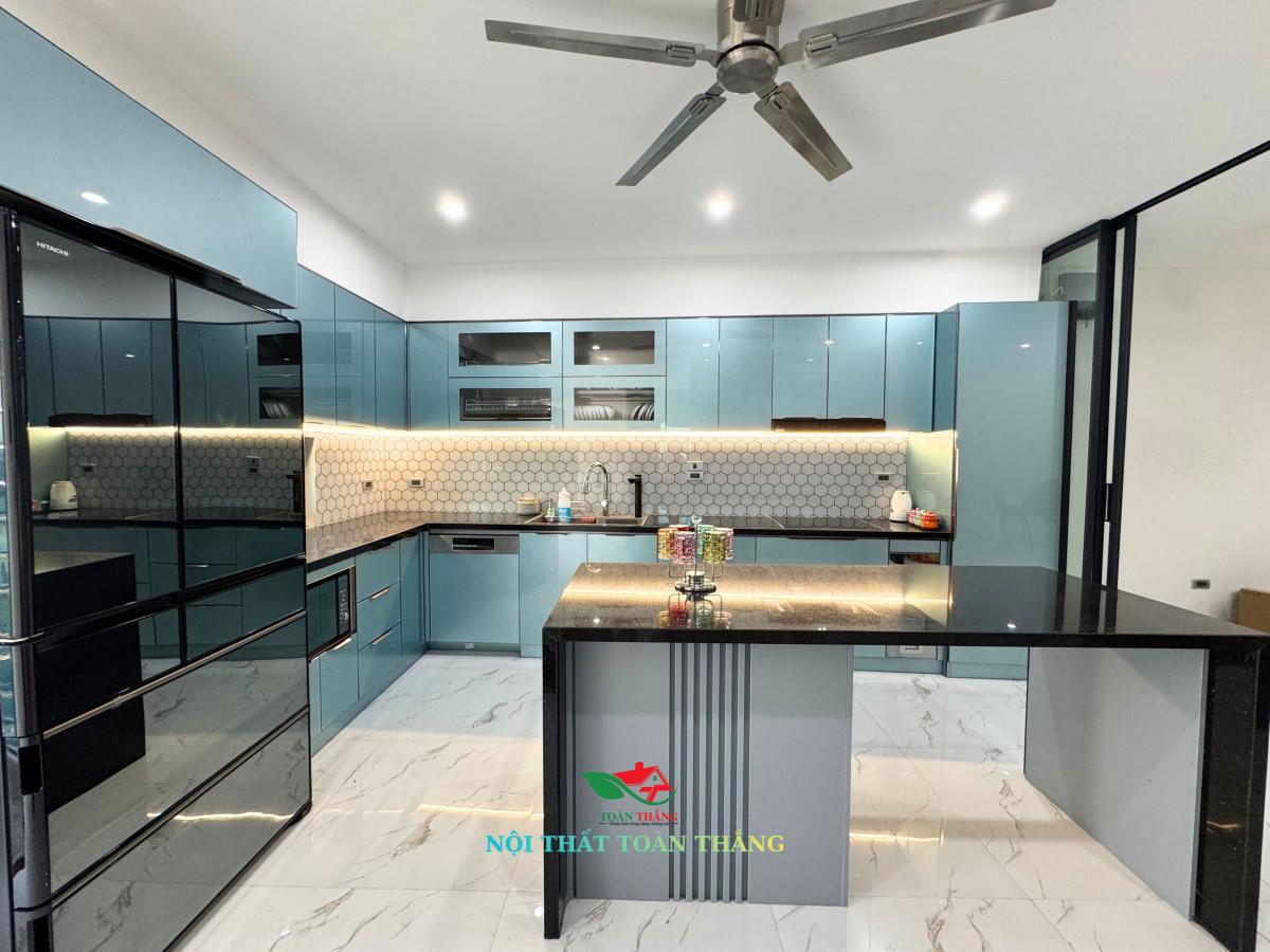tủ bếp inox cánh kính 
