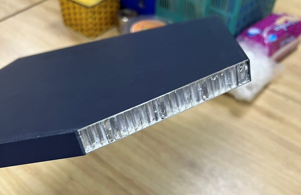 phân biệt tủ bếp inox