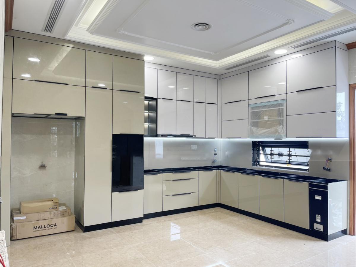 tủ bếp inox cánh kính chữ L